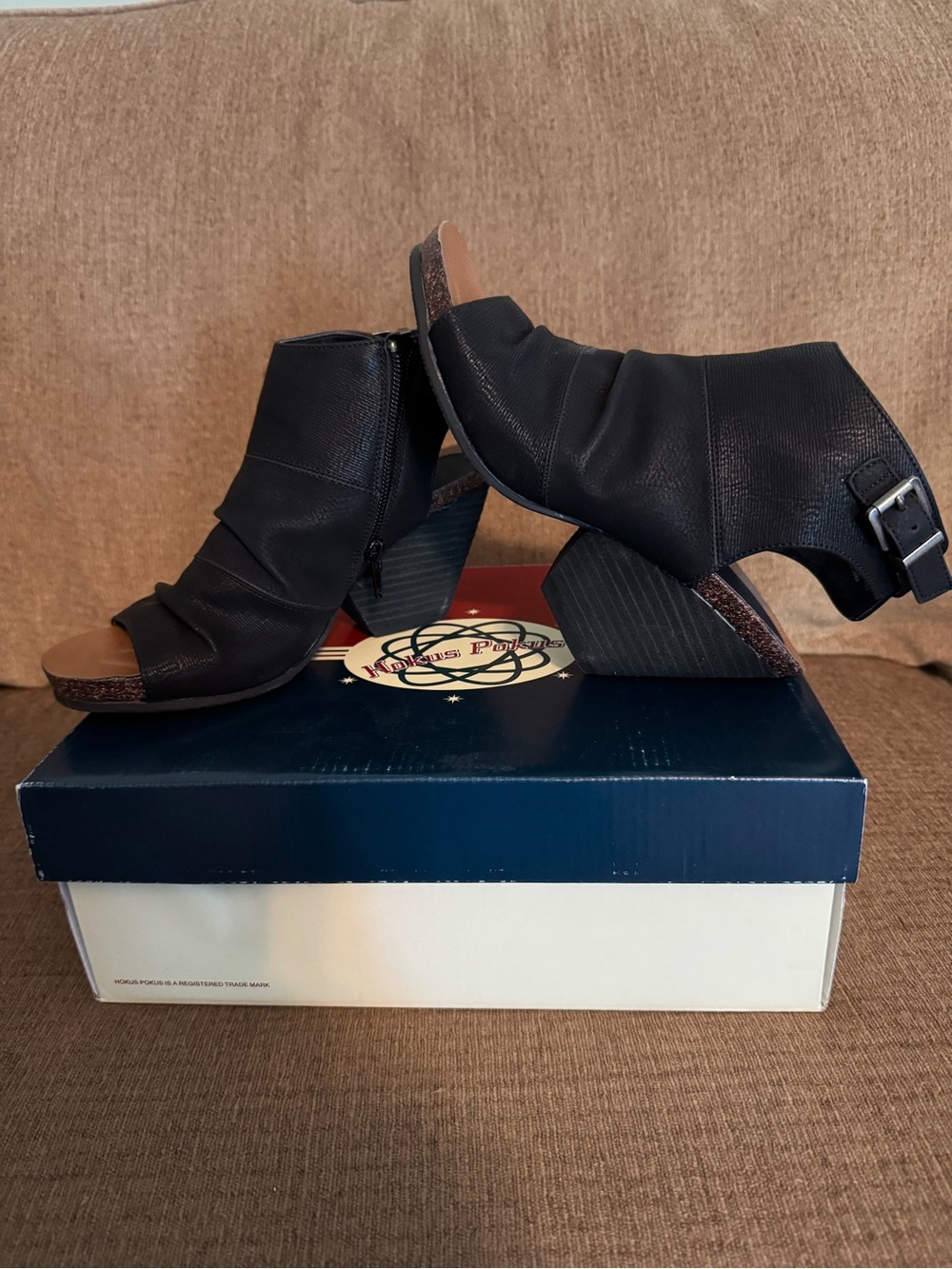 Hokus Pokus Black vegan heeled sandals, Women’s size 6